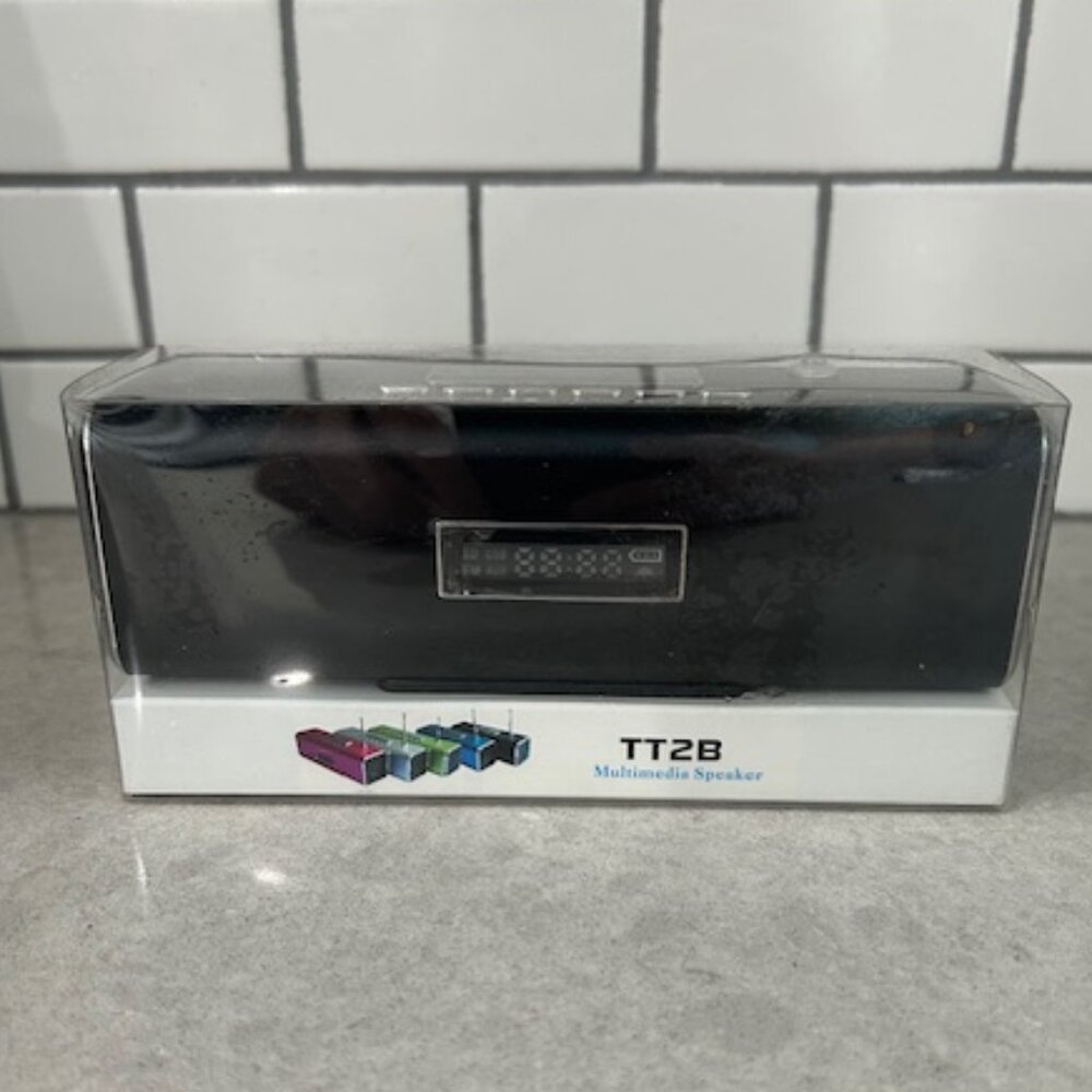 NWOT Digital USB Mini Portable Mp3 Speaker TF Card/USB MP3 Player FM Radio TT2B